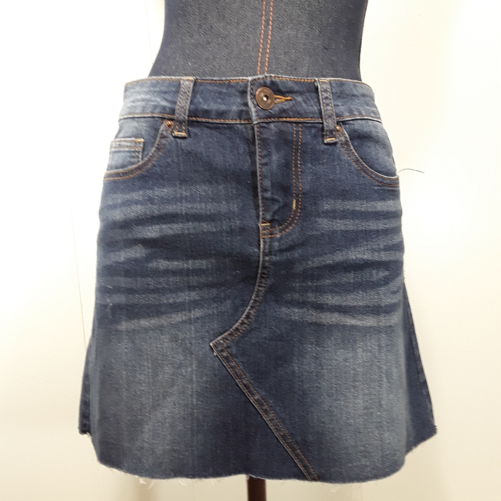 raw hem Jean skirt size medium by Rue 21